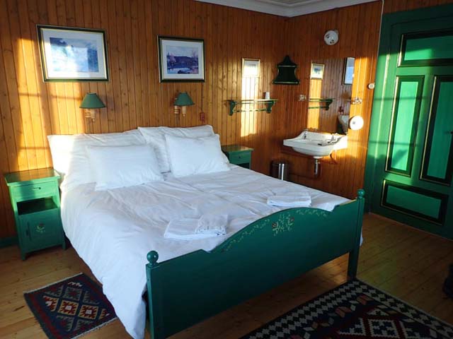 Lovely traditional rooms at Bygdin.