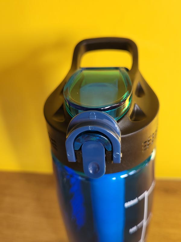 Waki Waki Water Filter Bottle. Photo: Nature Travels.