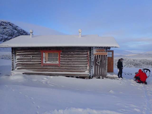 Temperatures fall below -27 as we get to the lunch cabin.
