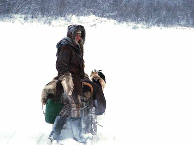 Sledding with the traditional winter clothing | Photo: EH