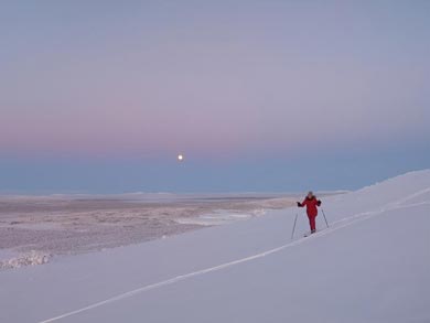 Skiing in the wilderness | Photo: ET