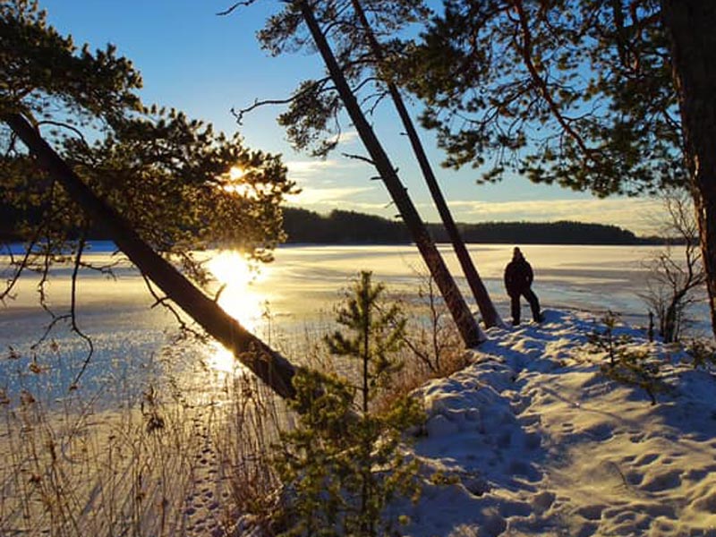 Winter hiking the Log Cabin Escape