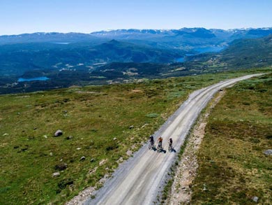 North Route: Climbing above the treeline offers stunning views | Photo: JT