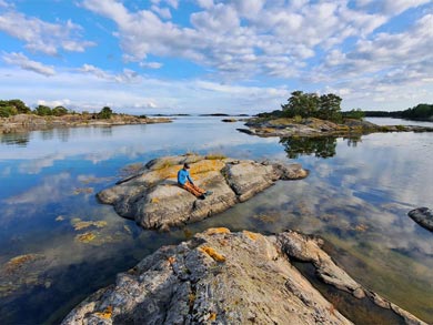 Guided Sea Kayaking in the Stockholm Archipelago | Photo: Andrew Foley