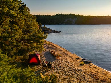Guided Sea Kayaking in the Stockholm Archipelago | Photo: KT