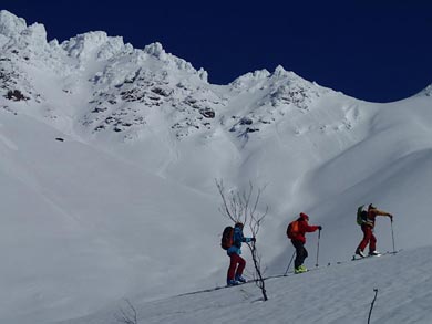 Alpine Ski Touring in Lyngen | Photo: LOC