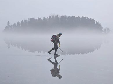 Skater in the mist | Photo: Oliver Parker