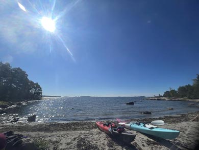 Self-guided Sea Kayaking in the Helsinki Archipelago | Photo: Matthew Hastings