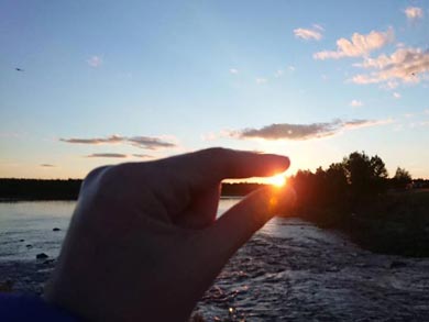 For several weeks around Midsummer, the sun never sets! | Photo: RM
