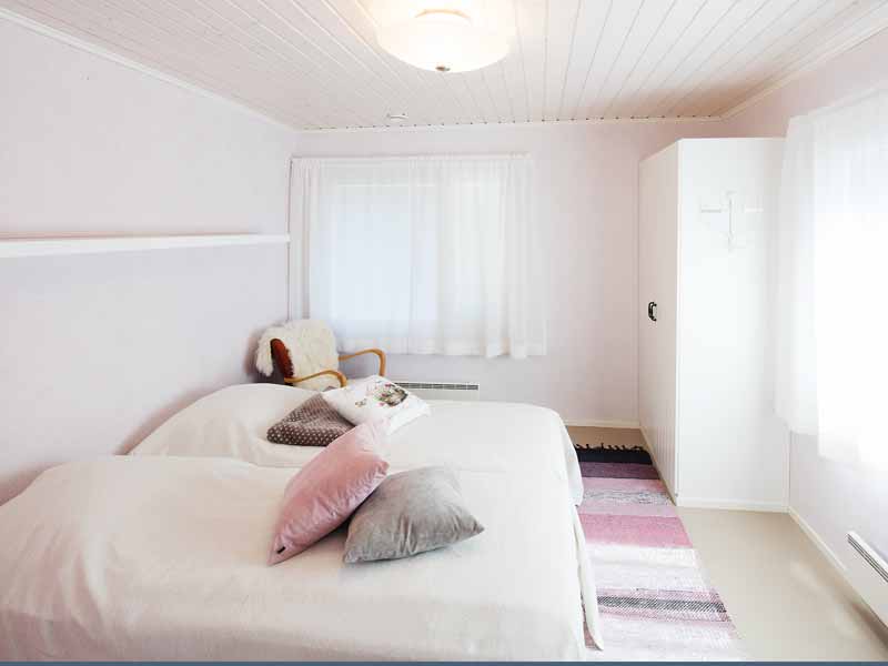 Romantic Cabin with Hot Tub in Päijänne Tavastia