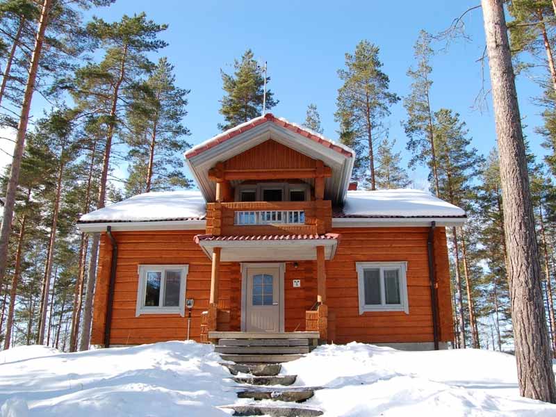Winter Log Cabin Getaway in Päijänne Tavastia