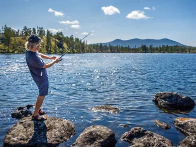The Rogen area offers very good opportunities for fishing during your tour | Photo: TS