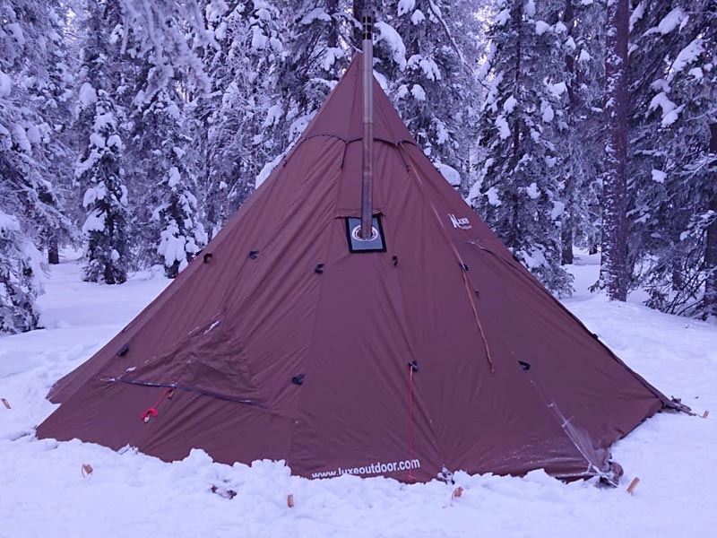 Winter camping in tipi