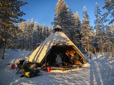 A lunch stop | Photo: UT