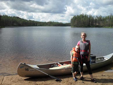 Canoe Tours on Rottnan | Photo: Laura Stacey