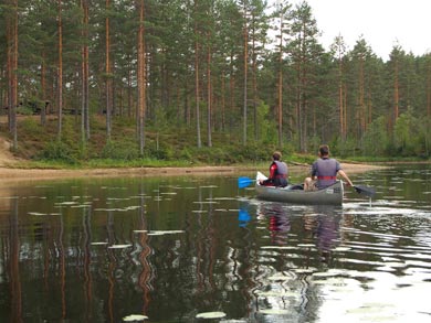 Canoe Tours on Rottnan | Photo: Laura Stacey
