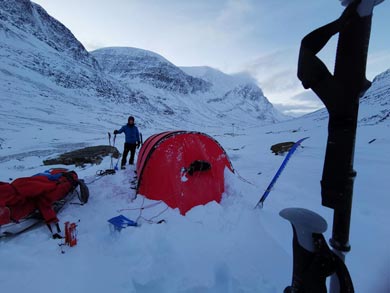Backcountry Skiing and Winter Camping in Abisko | Photo: WH