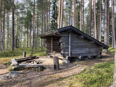 Wind shelter on the route | Photo: Georgina Greaves